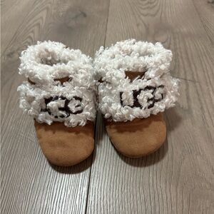 UGG Kids Slippers in Brown and Cream